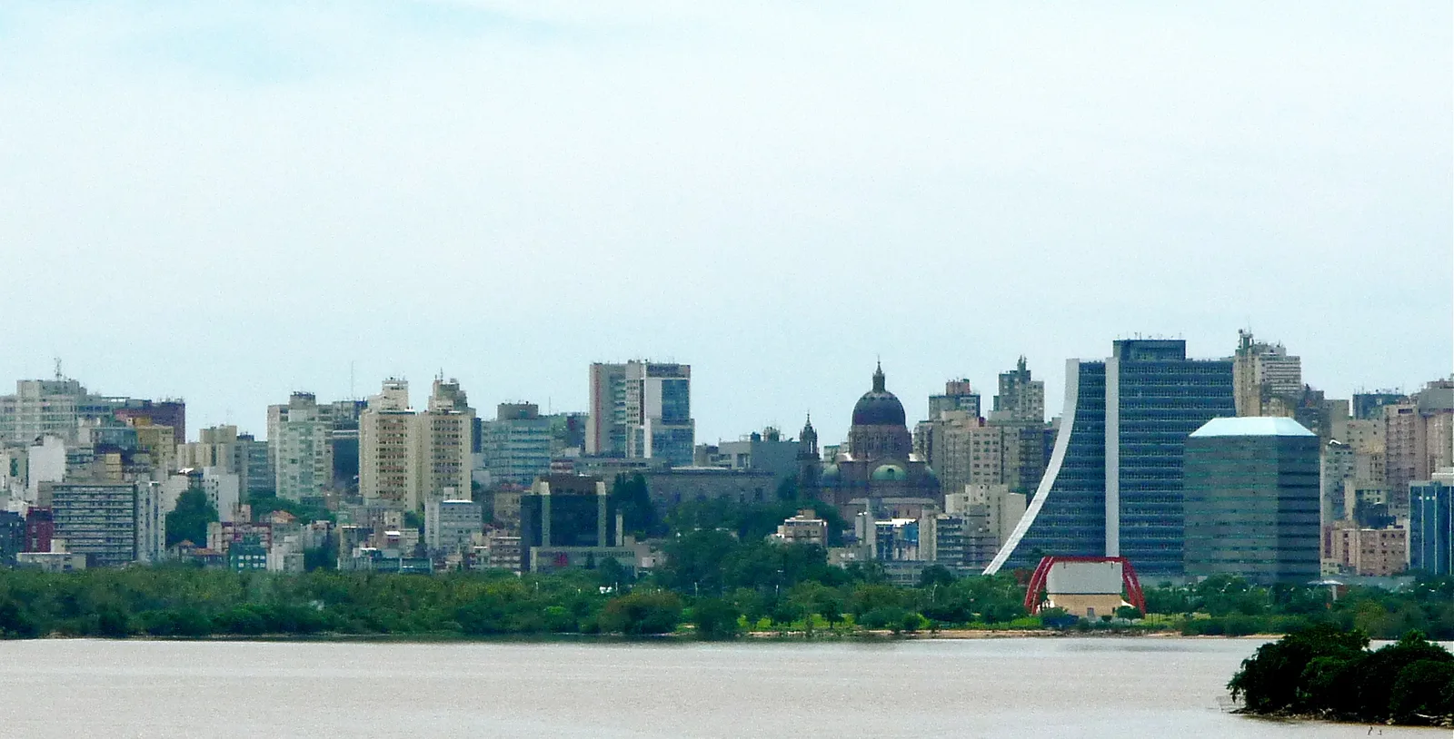Vista panorâmica do horizonte de Porto Alegre