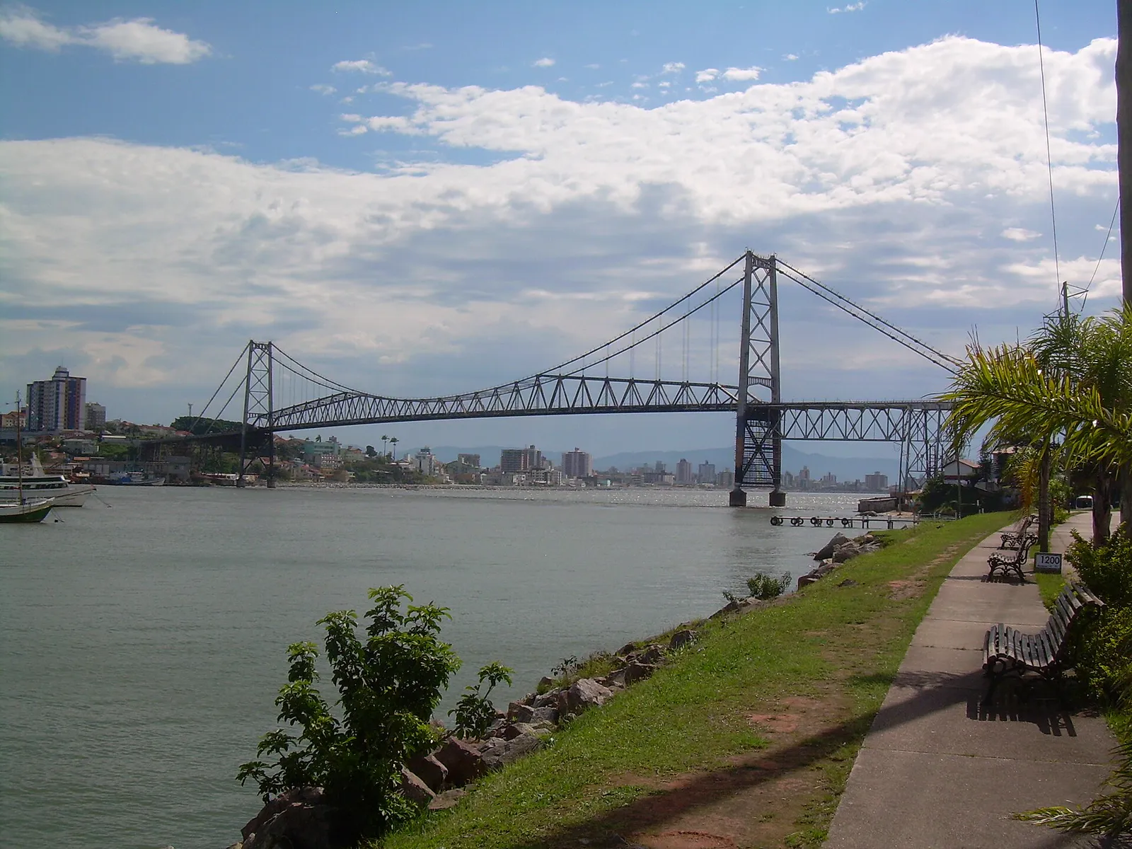 Ponte Hercílio Luz, em Florianópolis